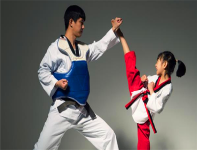 卓越跆拳道馆--以人为本的从业态度力求向客户提供好的产品