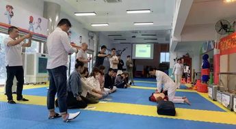 常德市第四人民医院第一目击者行动走进三元道跆拳道馆