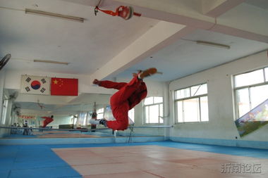 冬练三九 夏练三伏 黄金跆拳道馆