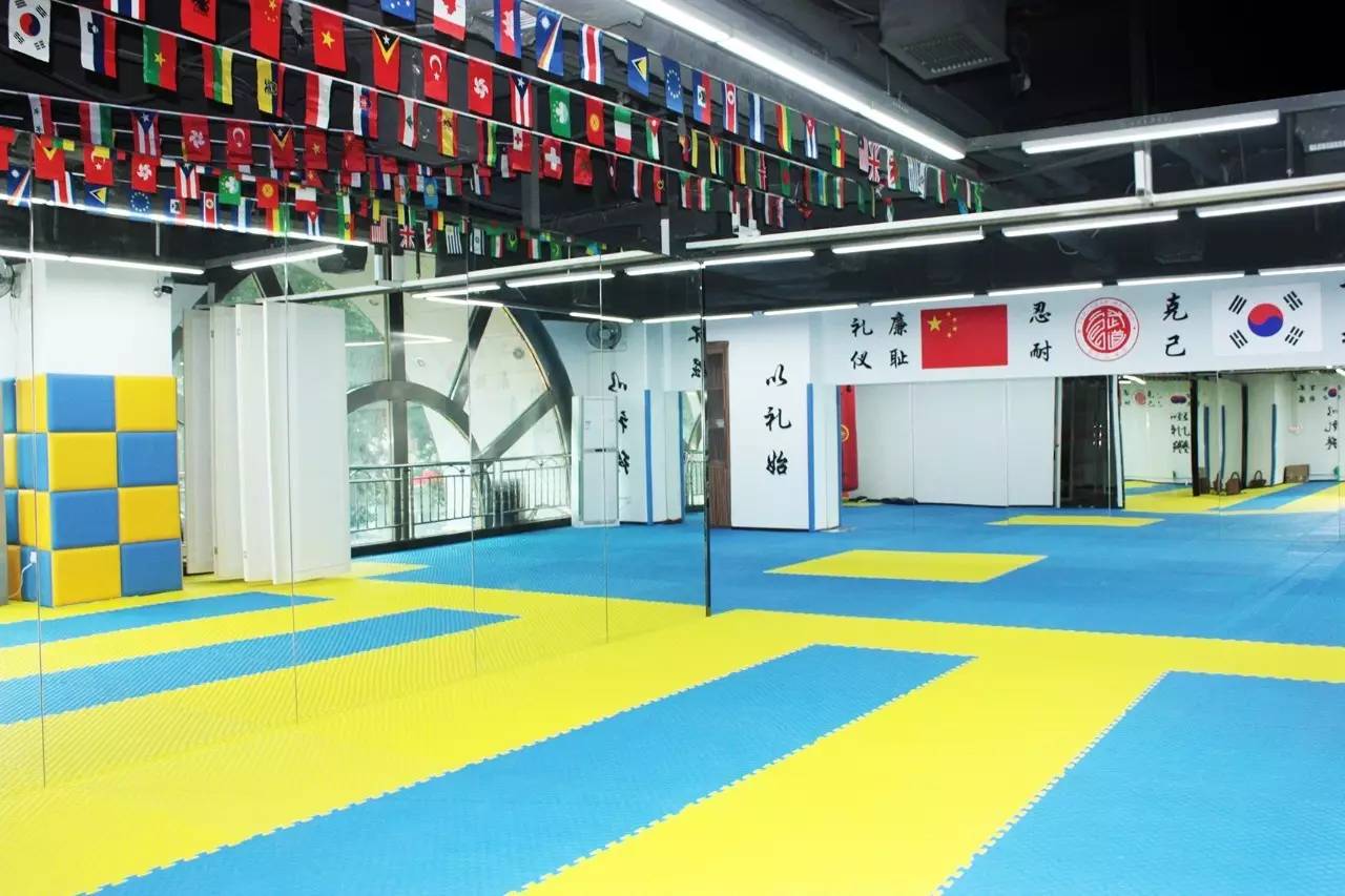 穿上道服，扎上腰带，练就不一样的精气神——官武跆拳道馆体验课报名开启